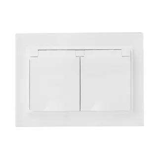 Розетка двойная EKF Минск с заземлением с крышкой белая