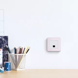 Розетка компьютерная Legrand/IEK Инспирия RJ45 без рамки белая
