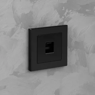 Розетка компьютерная RJ45 ONVOLT/EVERSON Кватро без рамки черная