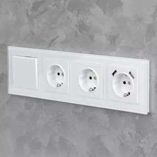 Рамка ONVOLT/EVERSON Кватро стекло 4 поста белая