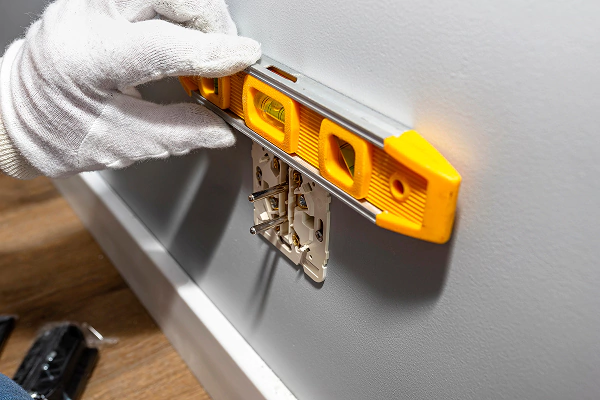 пузырьковый уровень для работ в труднодоступных местах