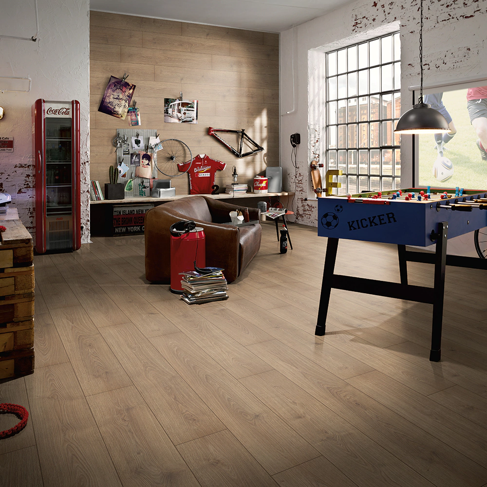 Ламинат EGGER HOME Дуб Норд Коричневый с фаской AC5/33 класс 1,994 м2