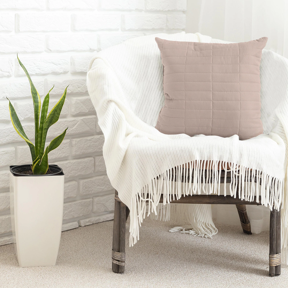 Декоративная подушка KyuAr 45х45 см серо-бежевая