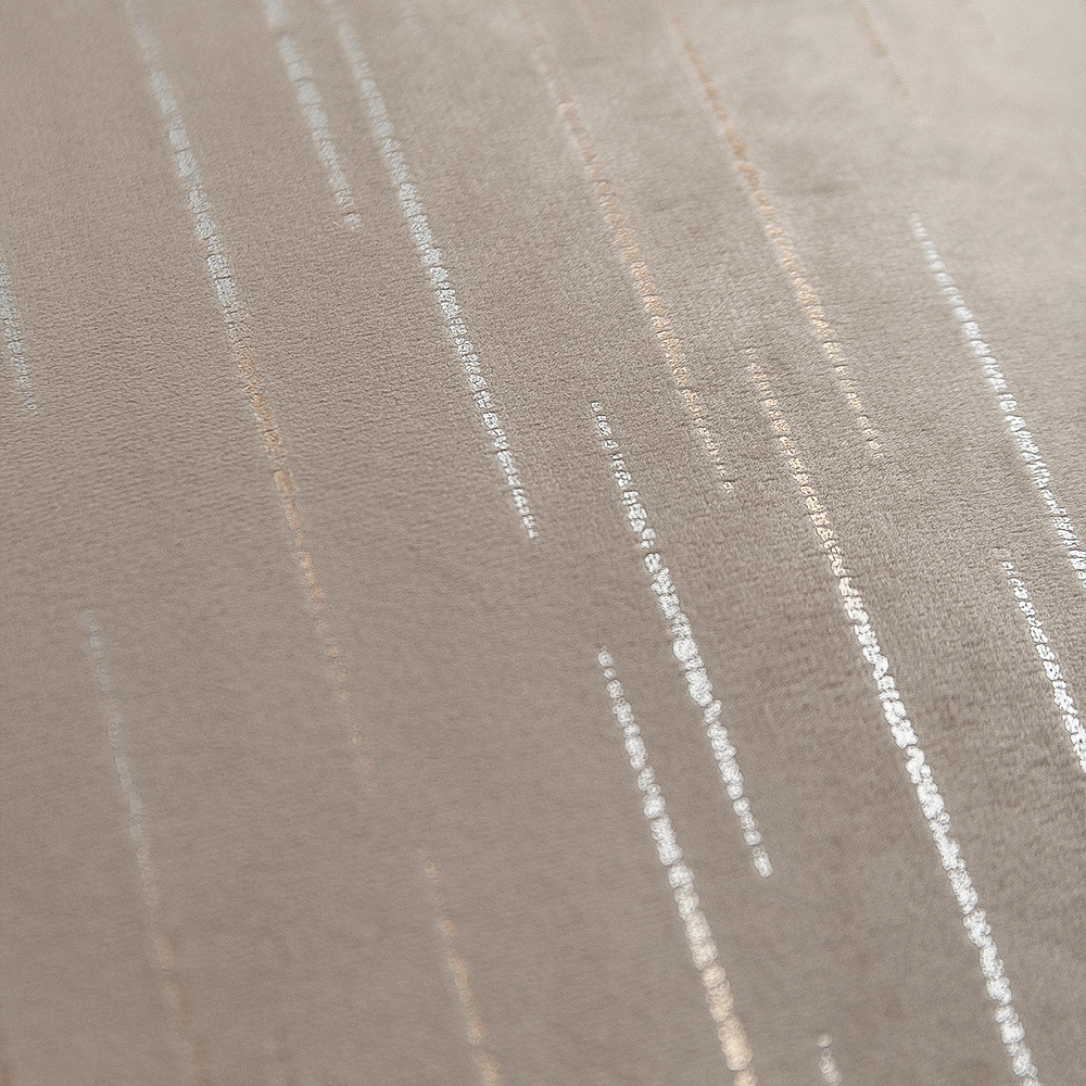 Подушка декоративная Бархат Линии 40х40 см бежевая