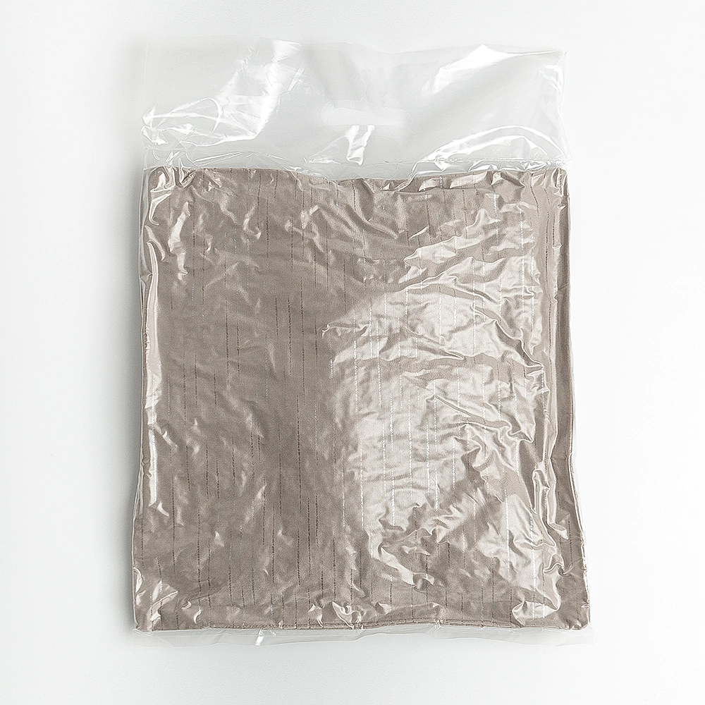 Подушка декоративная Бархат Линии 40х40 см бежевая