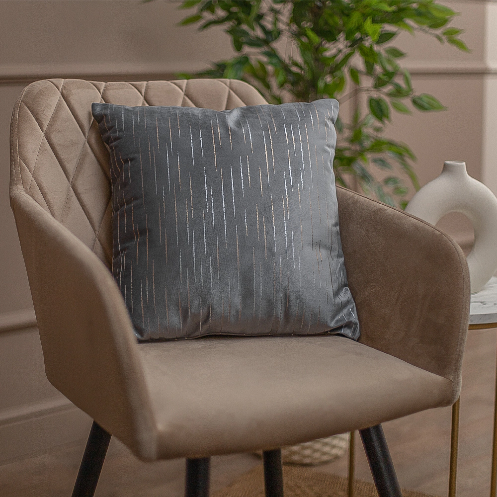 Подушка декоративная Бархат Линии 40х40 см серая