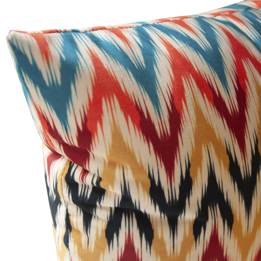 Подушка декоративная Икат бархат 43х43 см