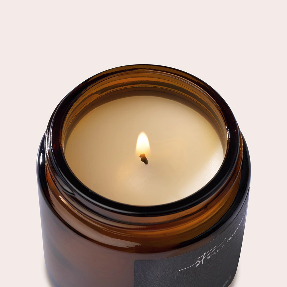 Свеча Stella Fragrance Black Leather 90 гр