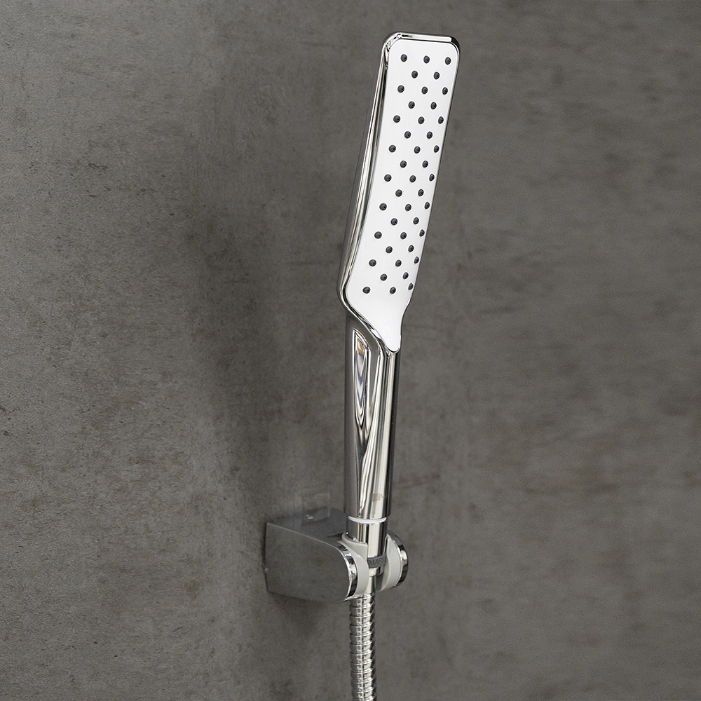 Смеситель для ванны LEMARK Allegro с набором для душа белый, хром