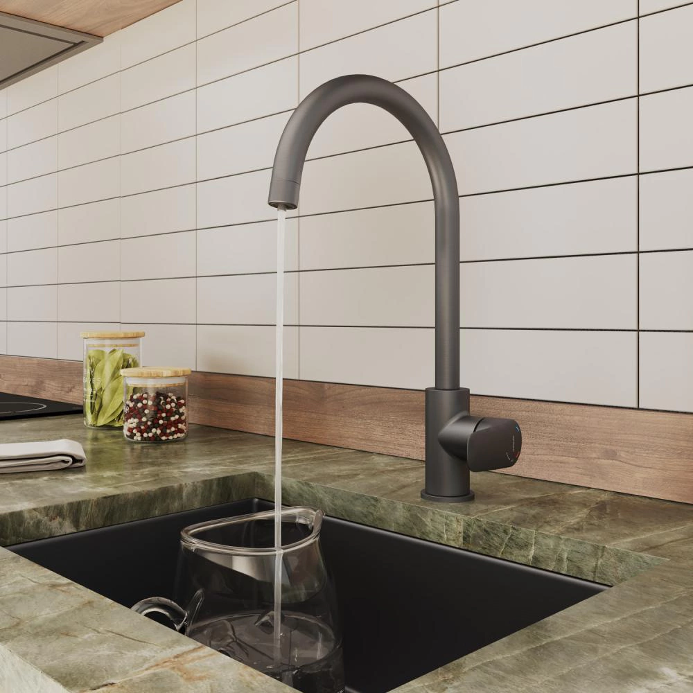 Смеситель для кухни Milardo Rora с подключением фильтра графит