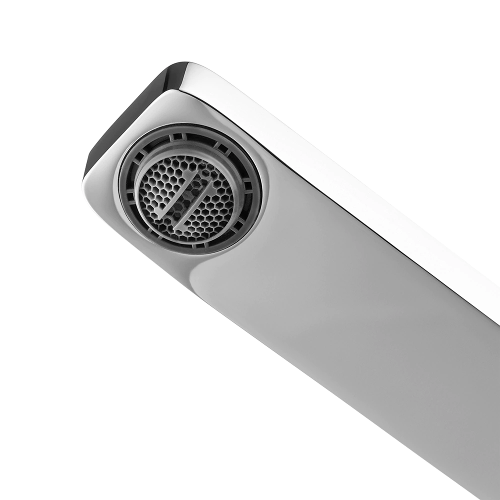 Смеситель для ванны SWEDBE Velo с поворотным изливом хром