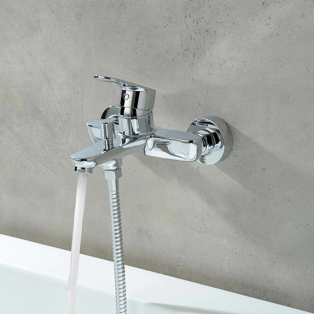 Смеситель для ванны AQUATEK Ника хром