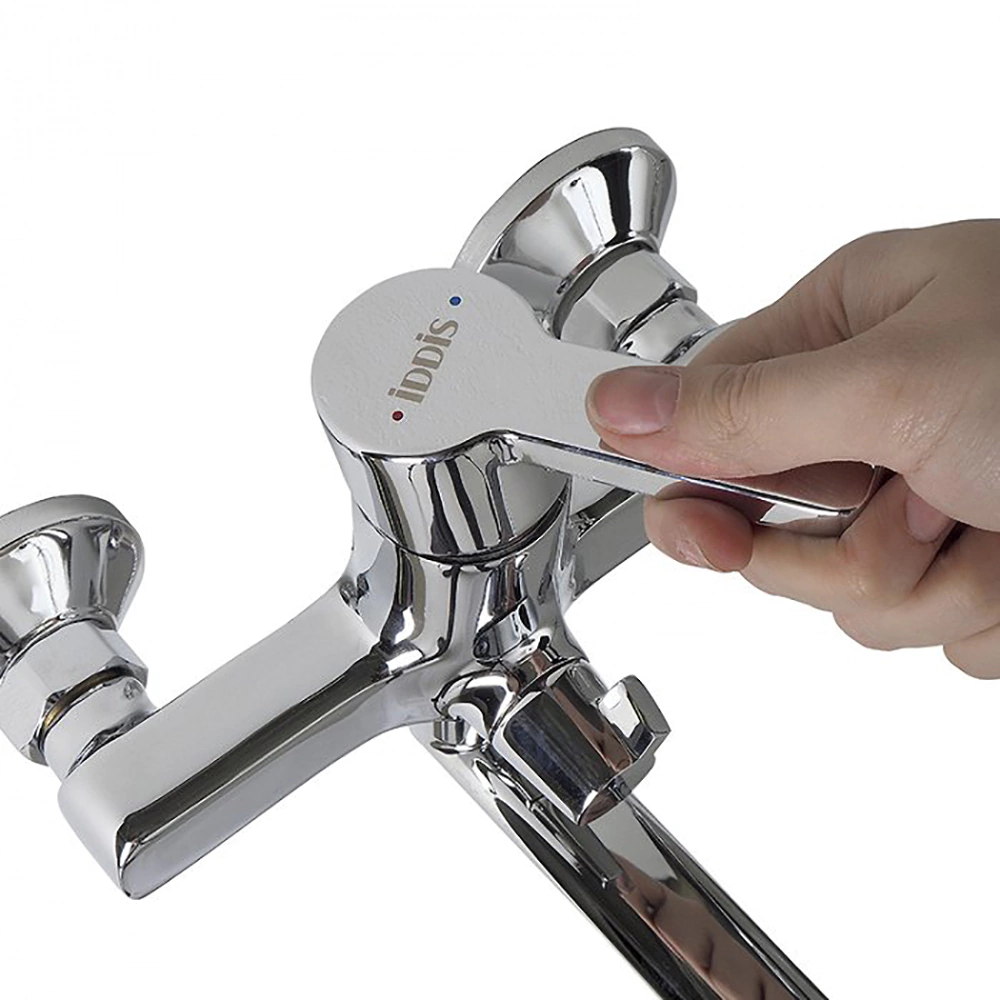 Смеситель для ванны IDDIS Sena с длинным изливом хром