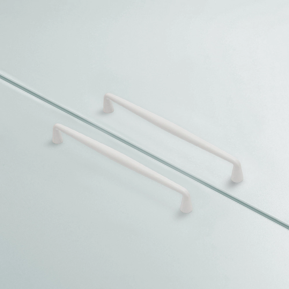 Ручка-скоба мебельная 0058 С=160 мм белая