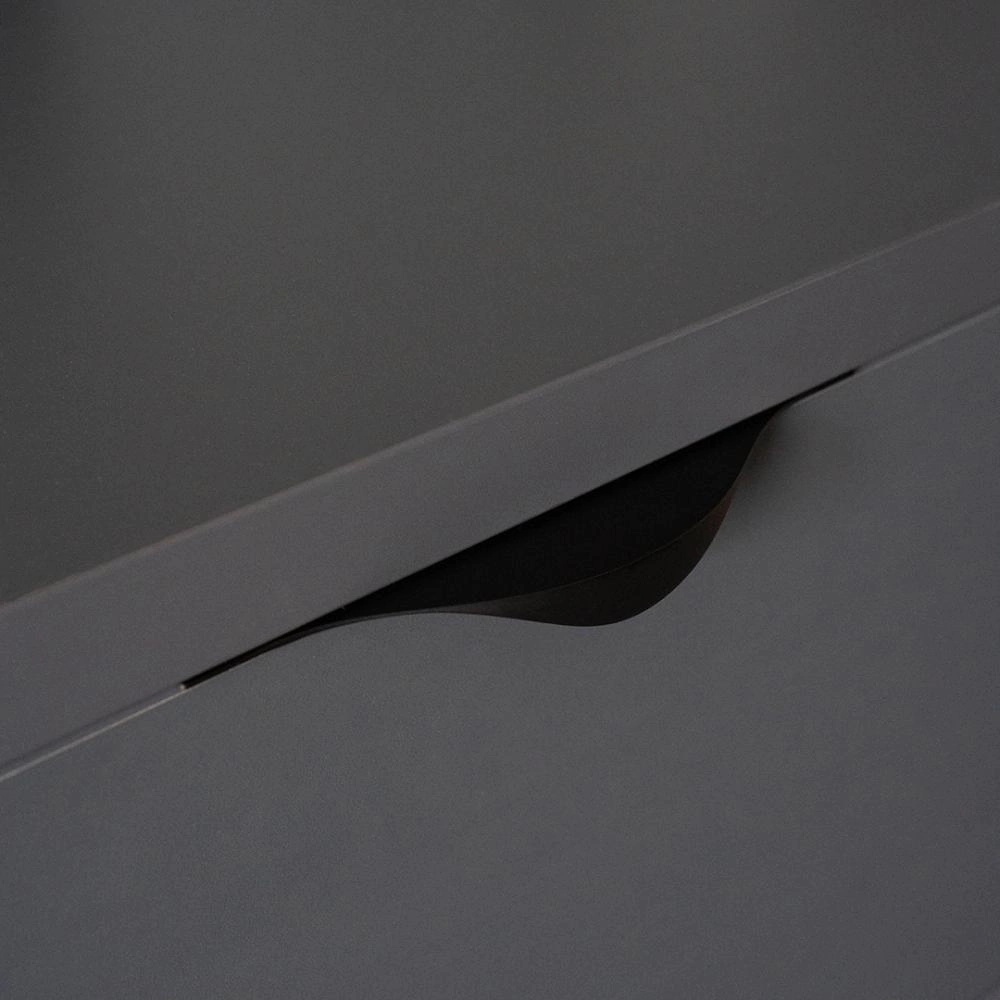 Ручка торцевая мебельная RT-002 C=96 мм L=197 мм черный матовый