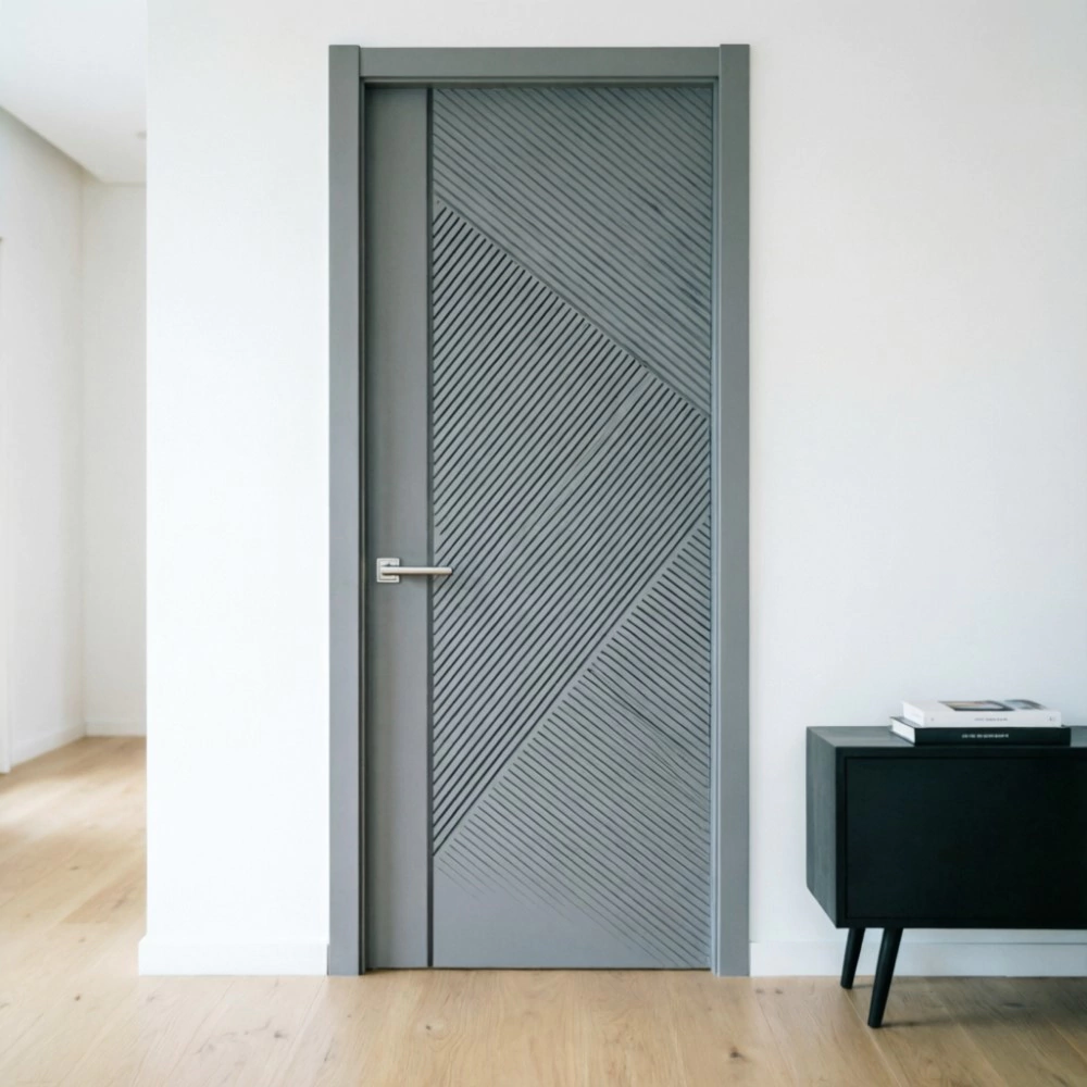 Дверь межкомнатная глухая 2000х700мм F4 ПВХ Серый софт/черный молдинг