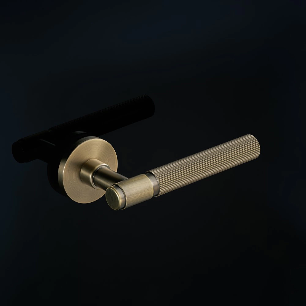 Дверные ручки Аллюр Esteta бронза