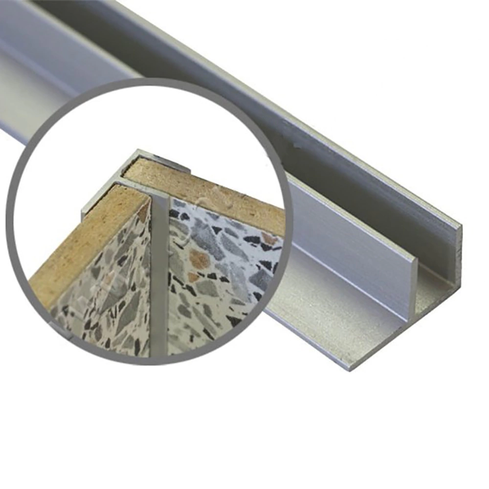 Профиль угловой для стеновой панели 600x4 мм