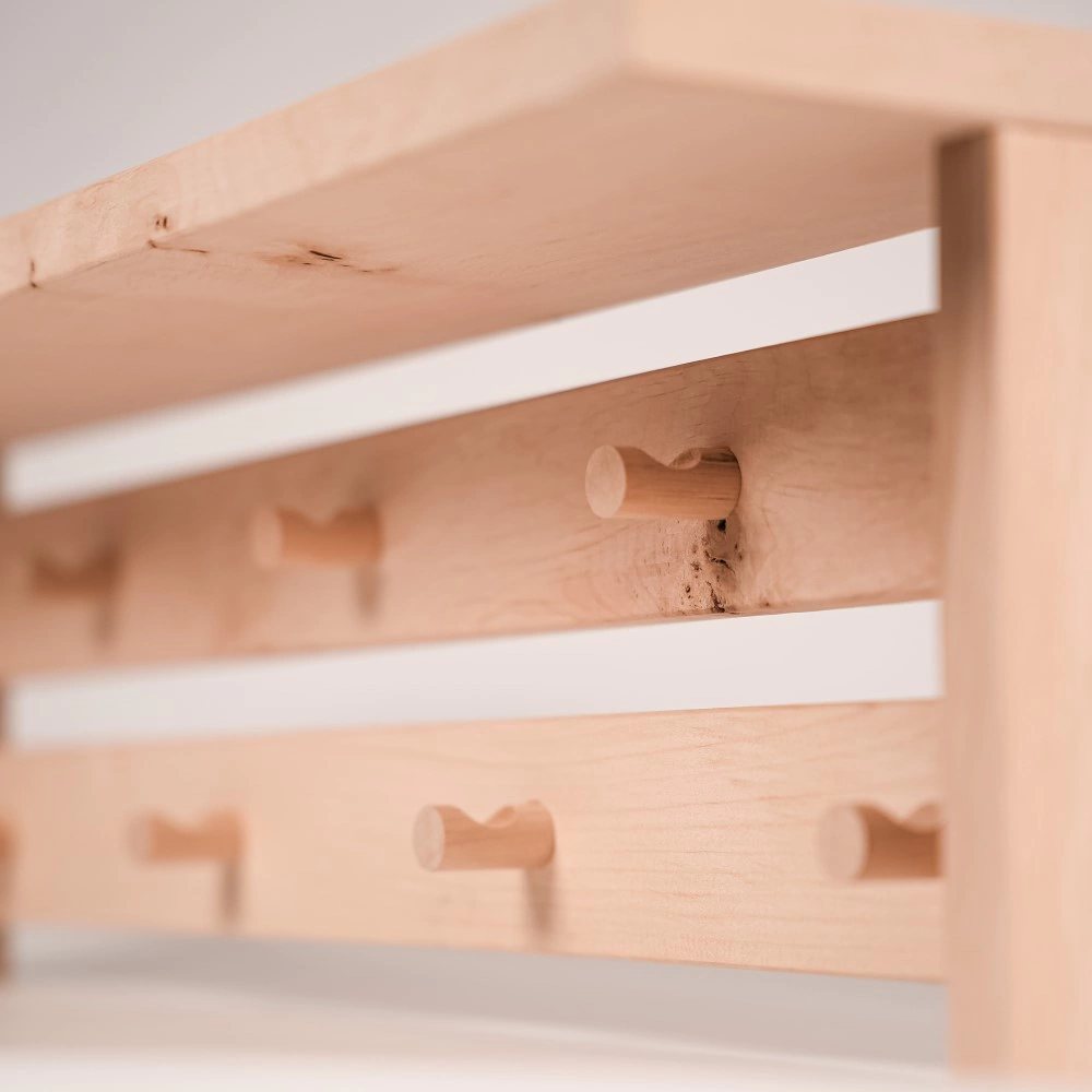 Вешалка для бани 7 крючков 2 ряда с полкой ольха