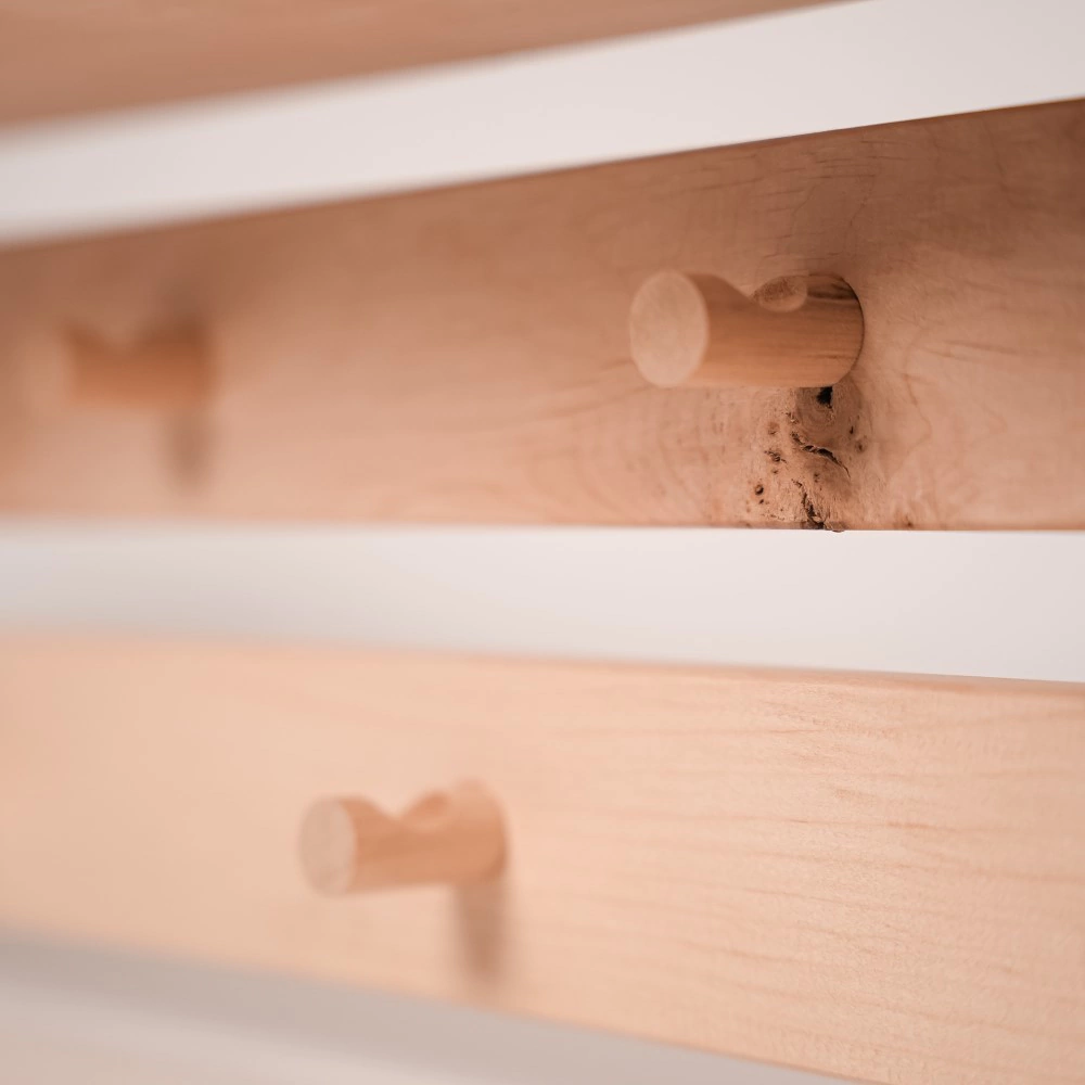 Вешалка для бани 7 крючков 2 ряда с полкой ольха