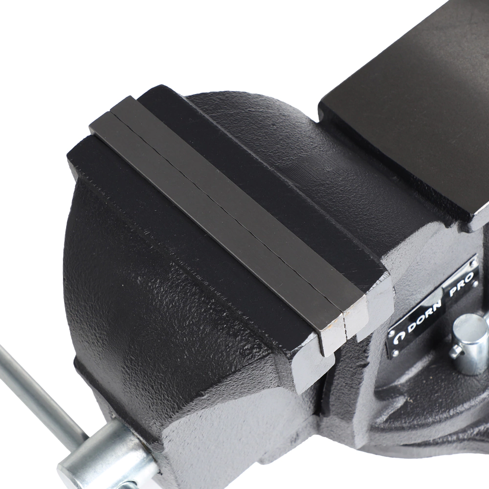 Тиски слесарные захват 150 мм вес 17 кг поворотные с наковальней DORN PRO