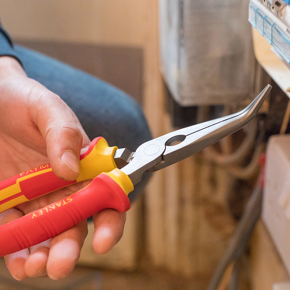 Длинногубцы диэлектрические изогнутые STANLEY 200 мм 1000 В