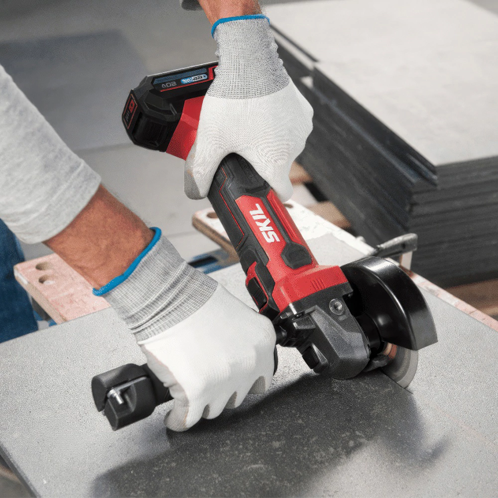 Угловая шлифмашина аккумуляторная бесщеточная 20 В 125 мм 1х4,0 Ач SKIL AG2907SE11