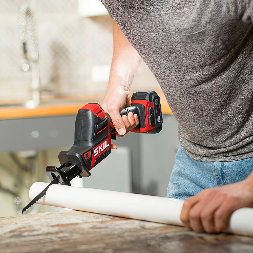 Сабельная пила аккумуляторная бесщеточная 20 В 1х2,0 Ач SKIL RS5825SE00