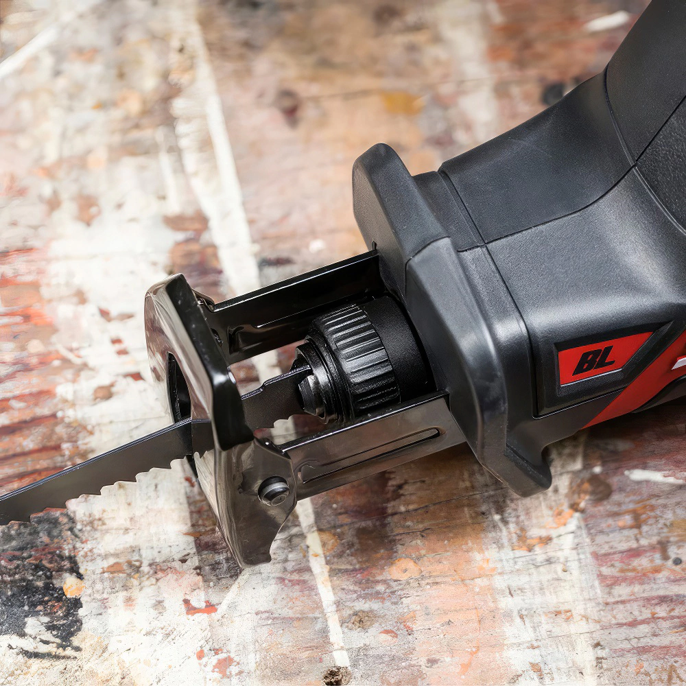 Сабельная пила аккумуляторная бесщеточная 20 В 1х2,0 Ач SKIL RS5825SE00