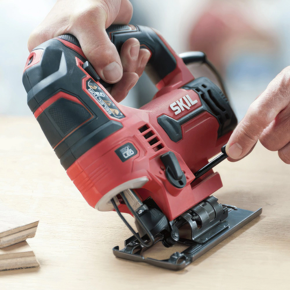 Электролобзик 680 Вт SKIL JS3149SE00