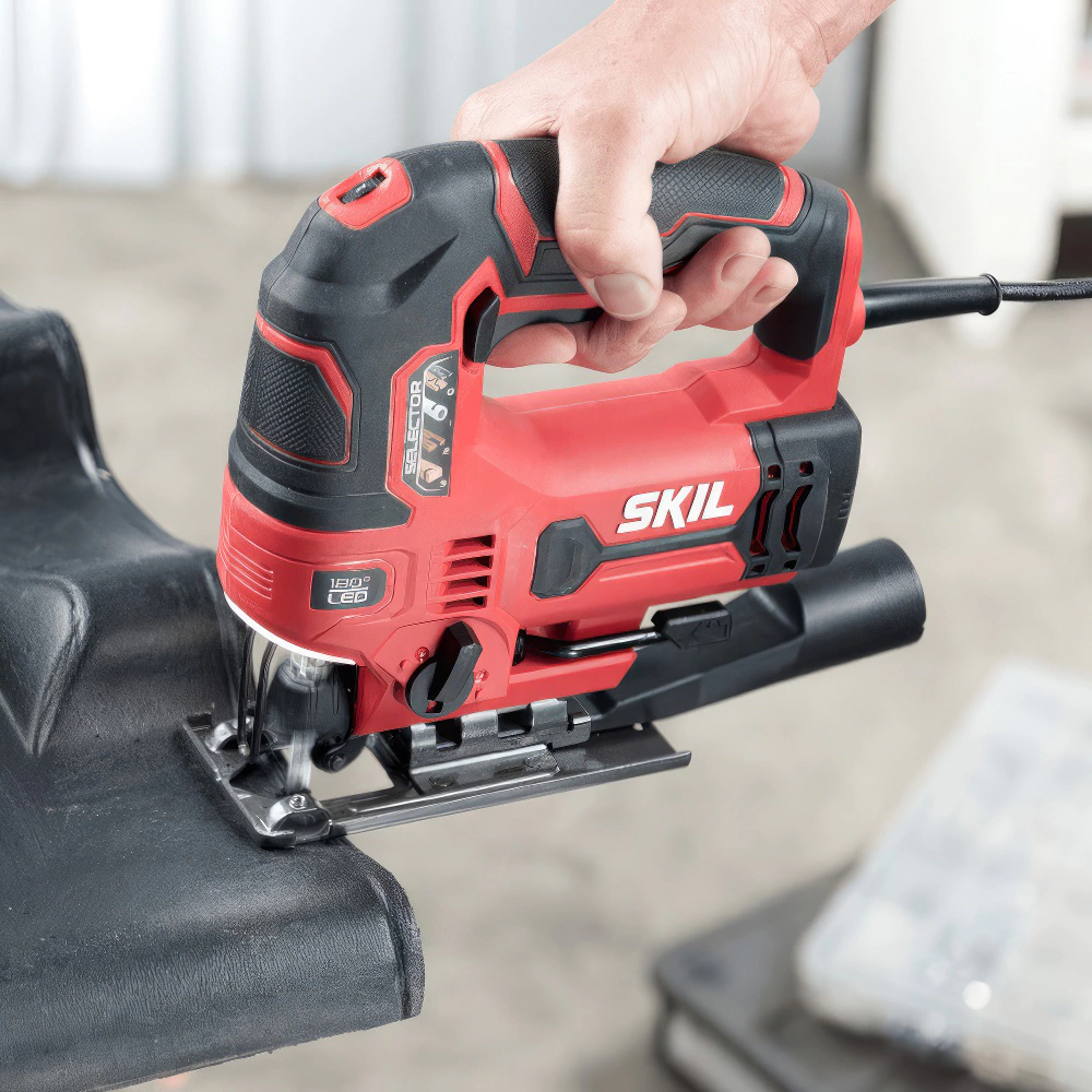 Электролобзик 680 Вт SKIL JS3149SE00