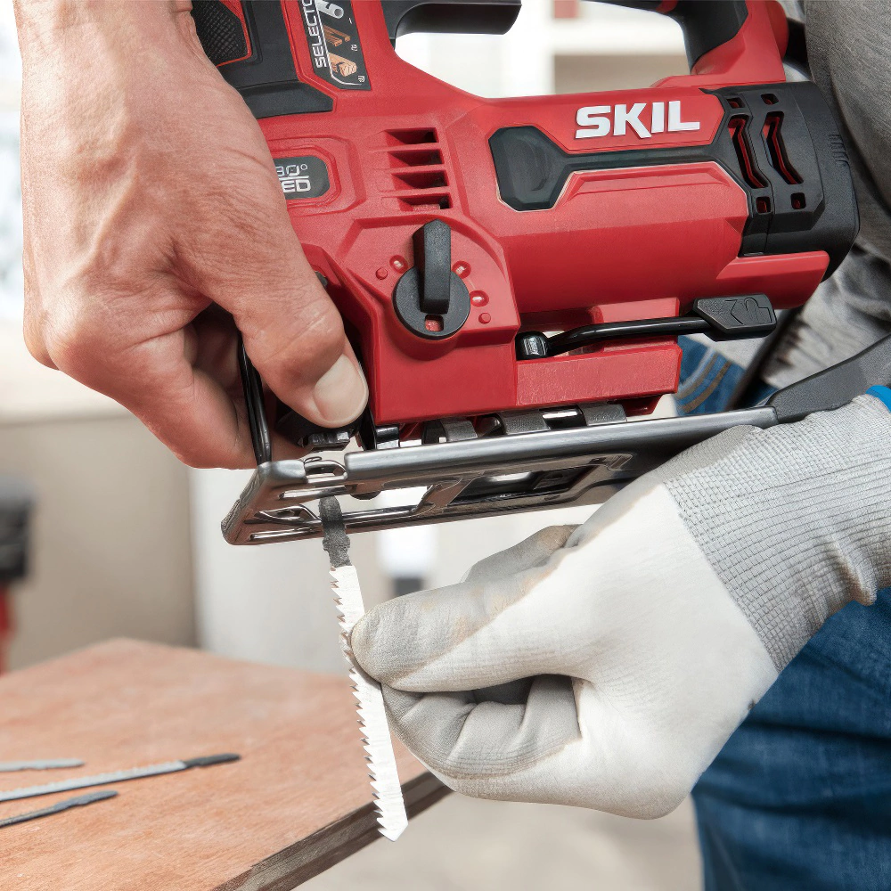 Электролобзик 680 Вт SKIL JS3149SE00