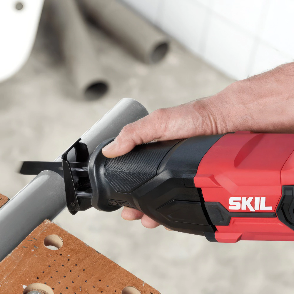 Сабельная пила 900 Вт SKIL RS3316SE00