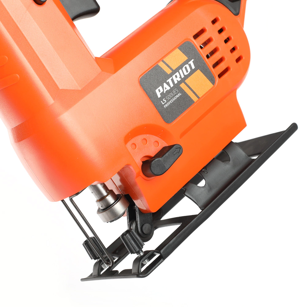 Набор PATRIOT 21 В: аккумуляторный шуруповерт бесщеточный BR 210 UES + аккумуляторный лобзик LS 500 UES