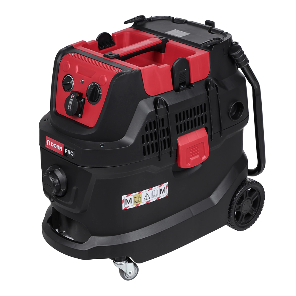 Пылесос 1600 Вт бак 40 л с розеткой DORN PRO DPVC-40STC