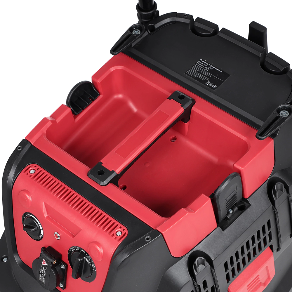 Пылесос 1600 Вт бак 40 л с розеткой DORN PRO DPVC-40STC