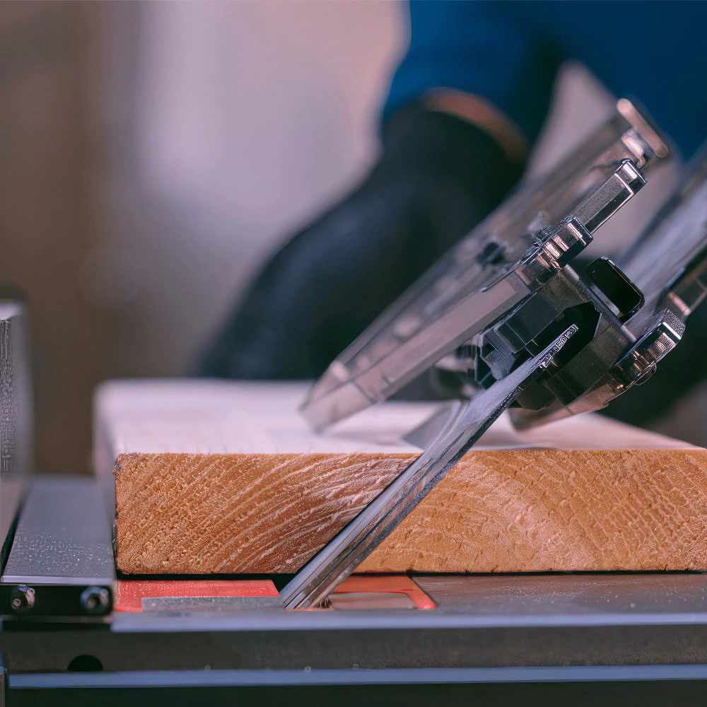 Распиловочный станок 2000 Вт 254 мм SKIL TS6307