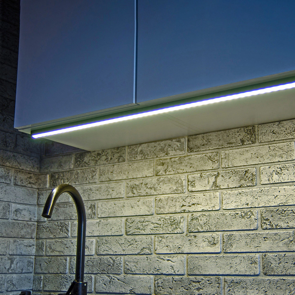 Светильник мебельный LED 10 Вт 60 см с вилкой черный VOLPE