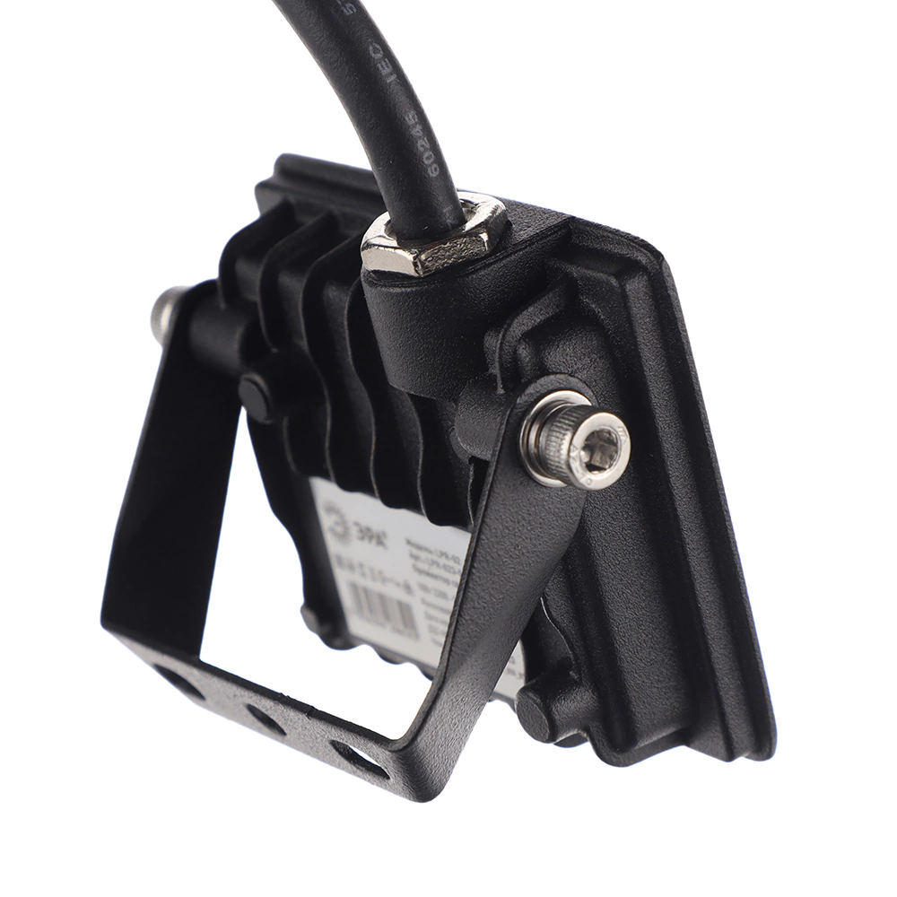 Прожектор светодиодный 10 Вт дневной 4000 K IP65 ЭРА