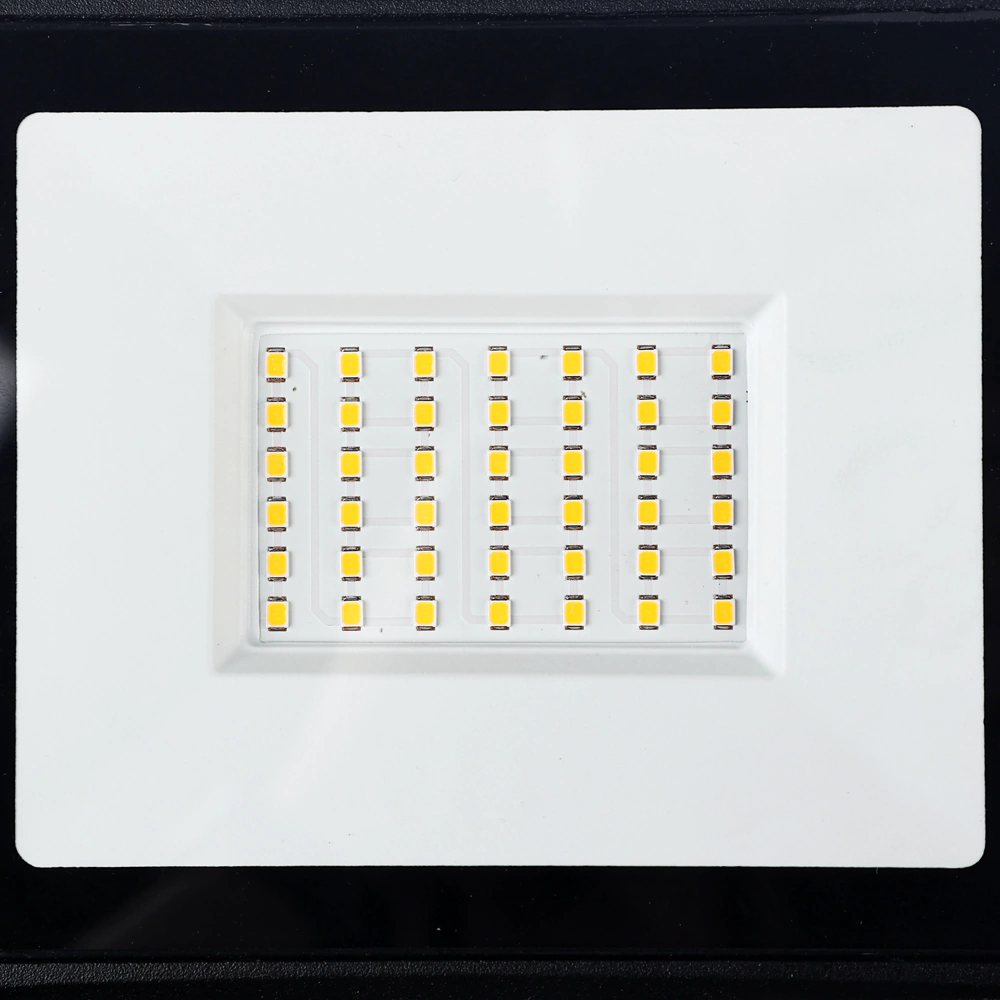 Прожектор светодиодный 50 Вт теплый 3000 K IP65 ЭРА