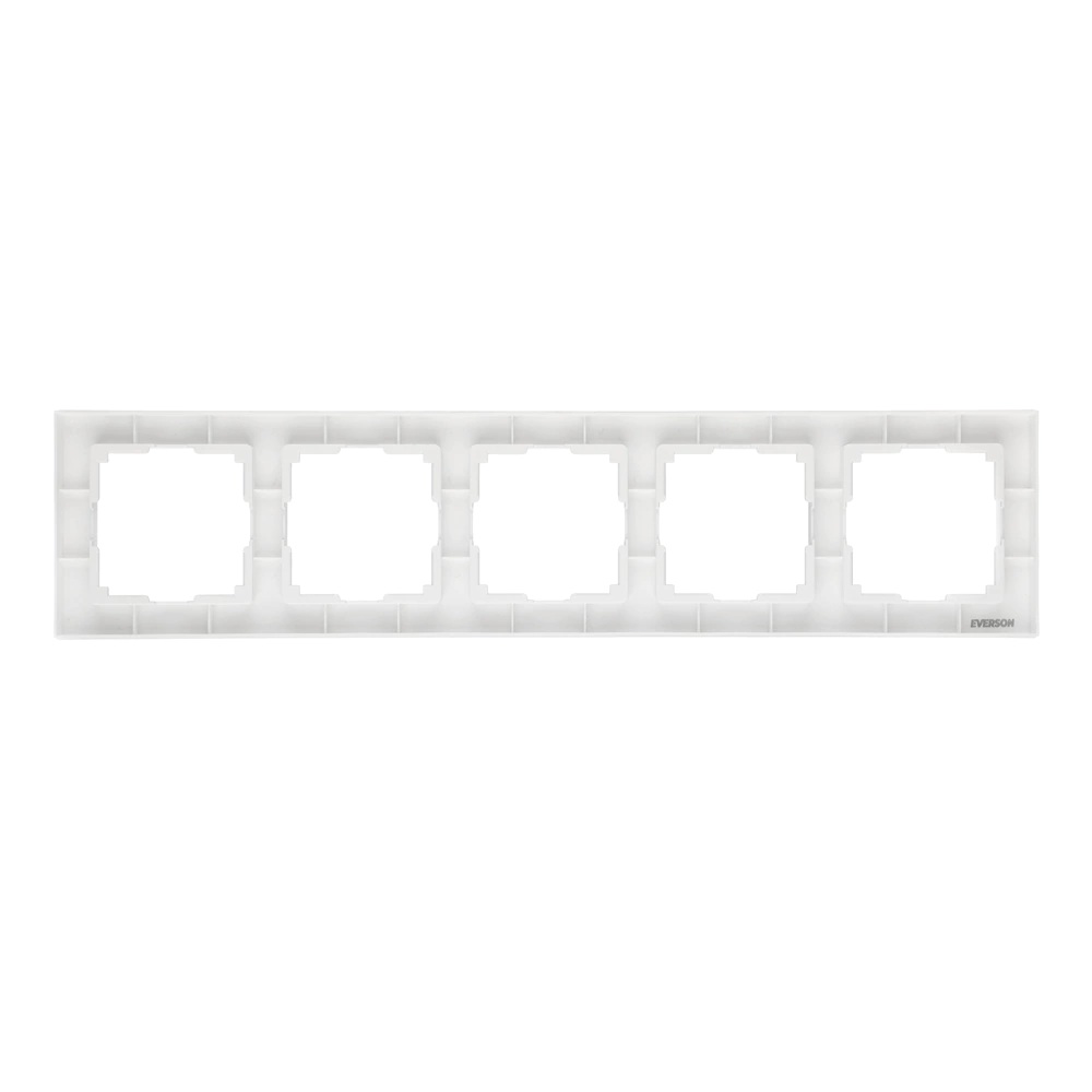 Рамка Кватро EVERSON 5 постов белая матовая
