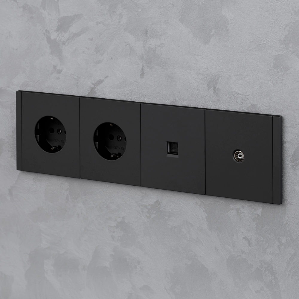 Рамка 4 поста черный матовый EVERSON Лилиум