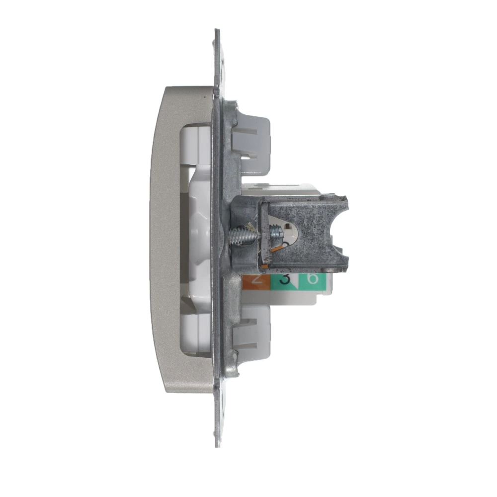 Розетка компьютерная SE Глосса без рамки платина