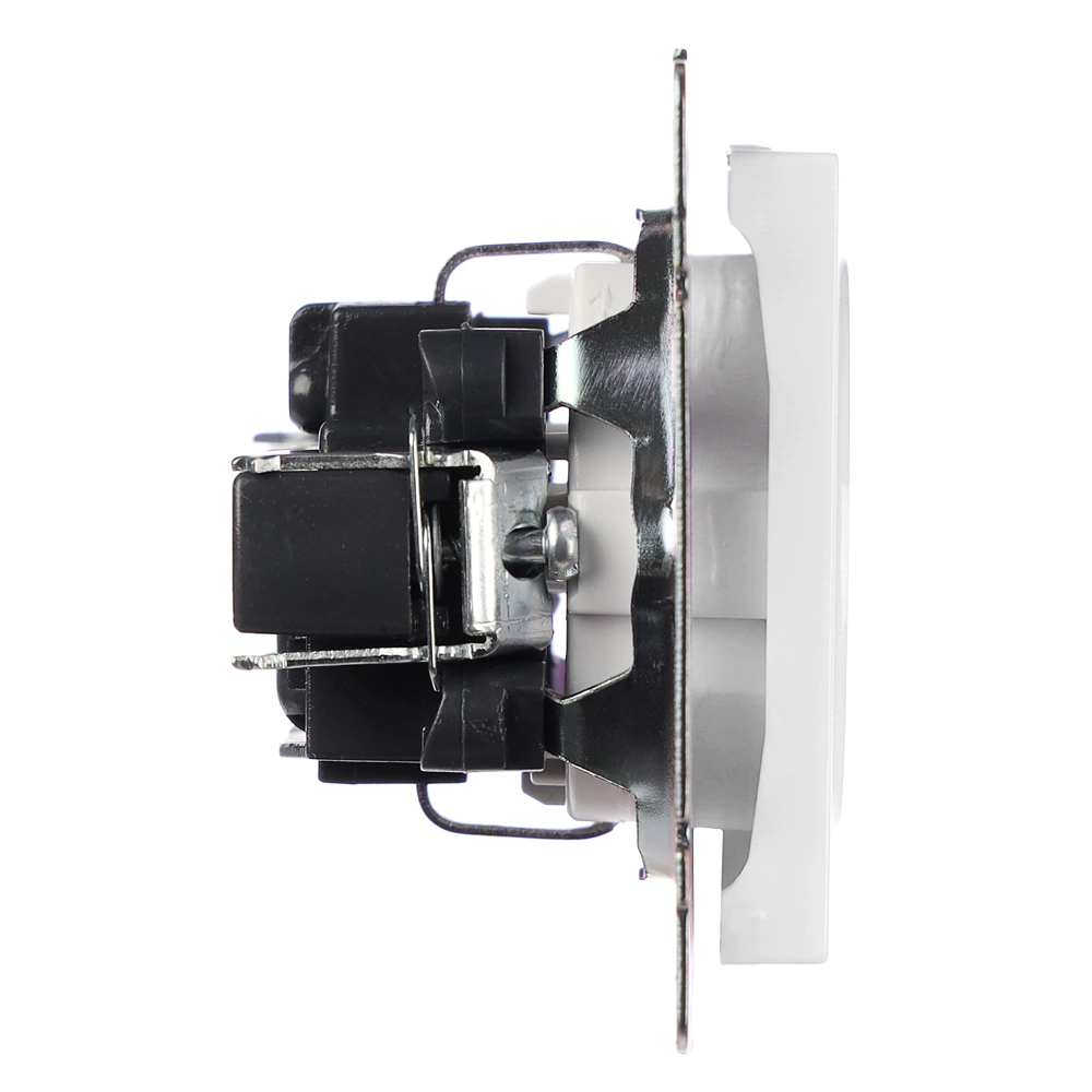 Розетка ONVOLT/EVERSON Кватро с заземлением без рамки белая