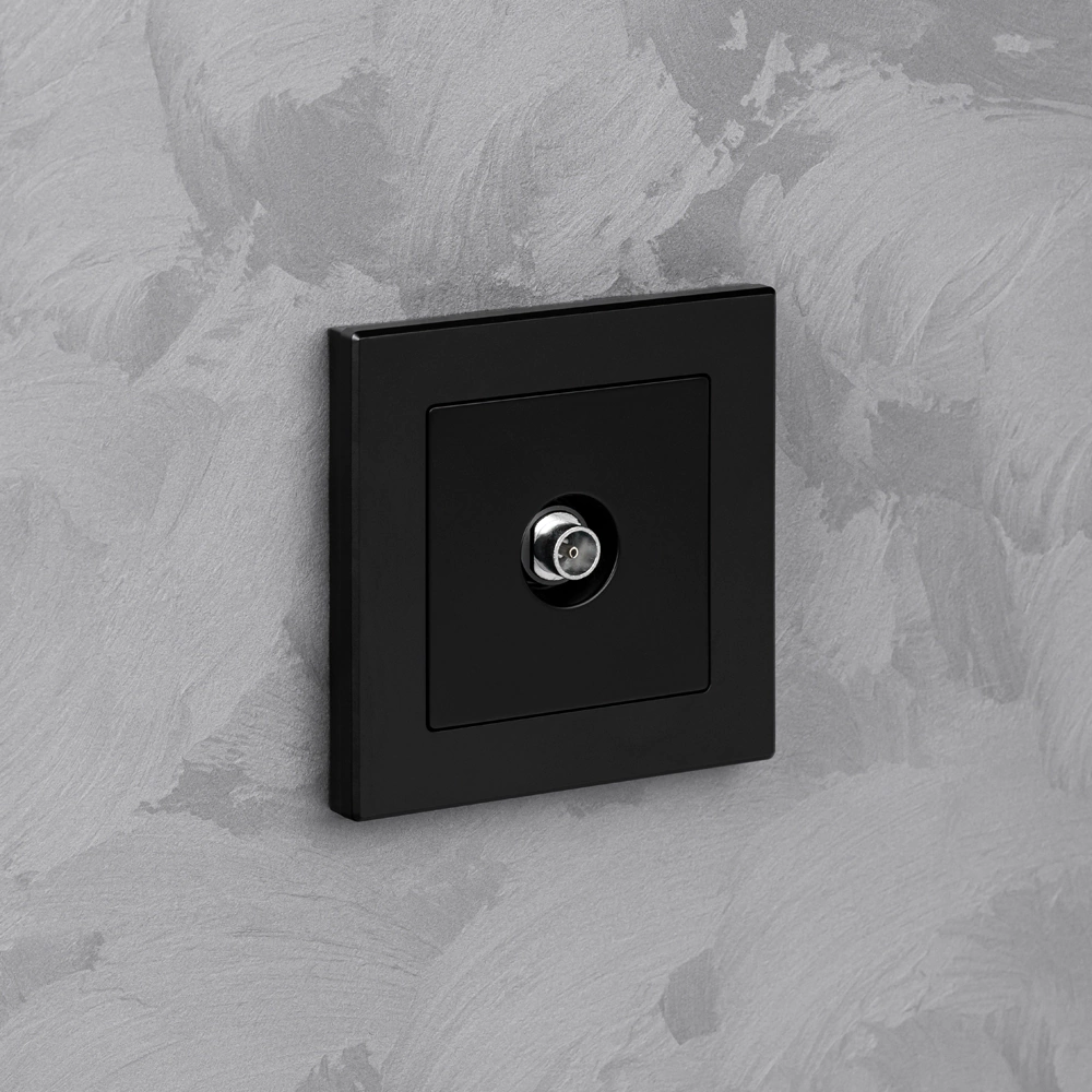 Розетка ТВ ONVOLT/EVERSON Кватро без рамки черная