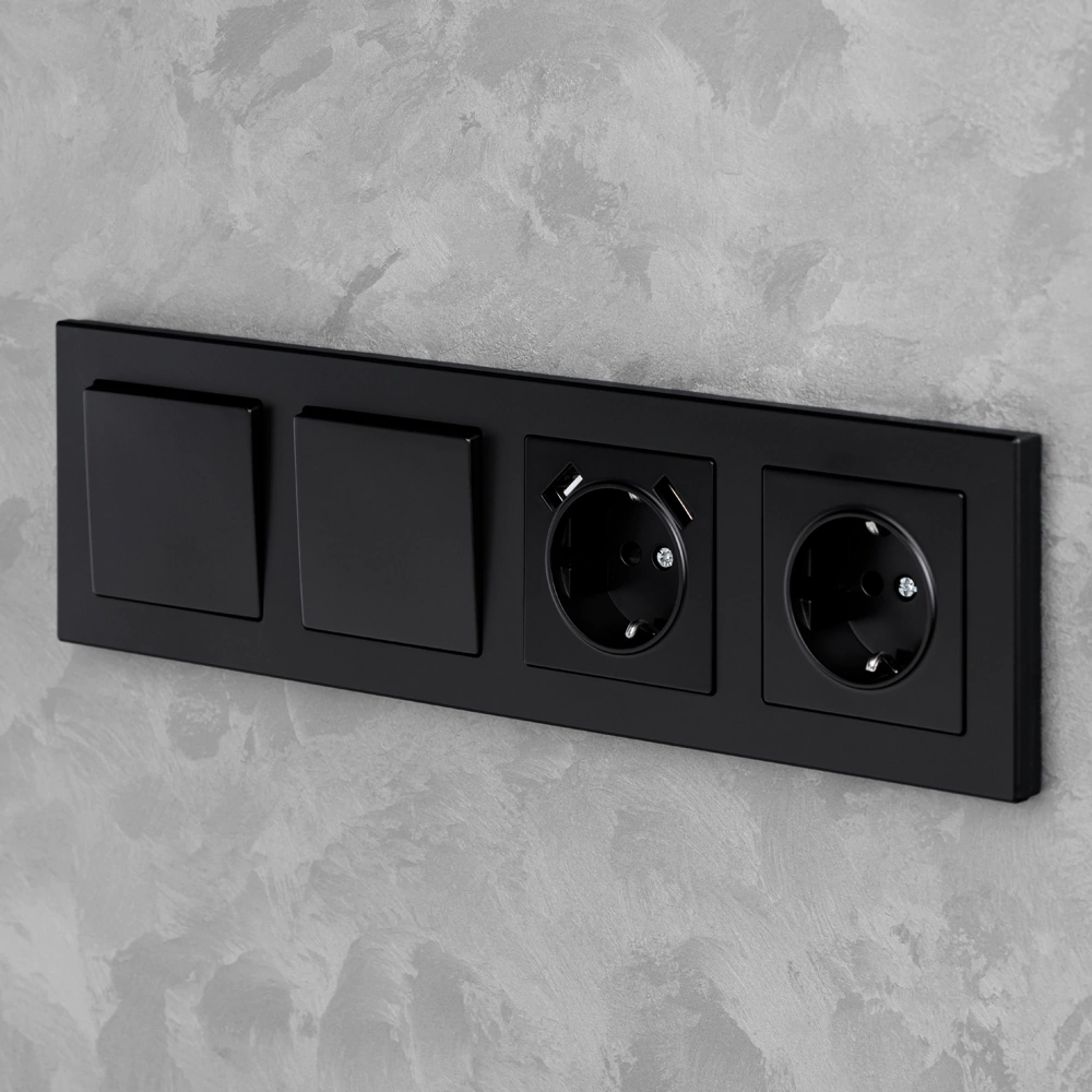 Рамка ONVOLT/EVERSON Кватро 4 поста черная