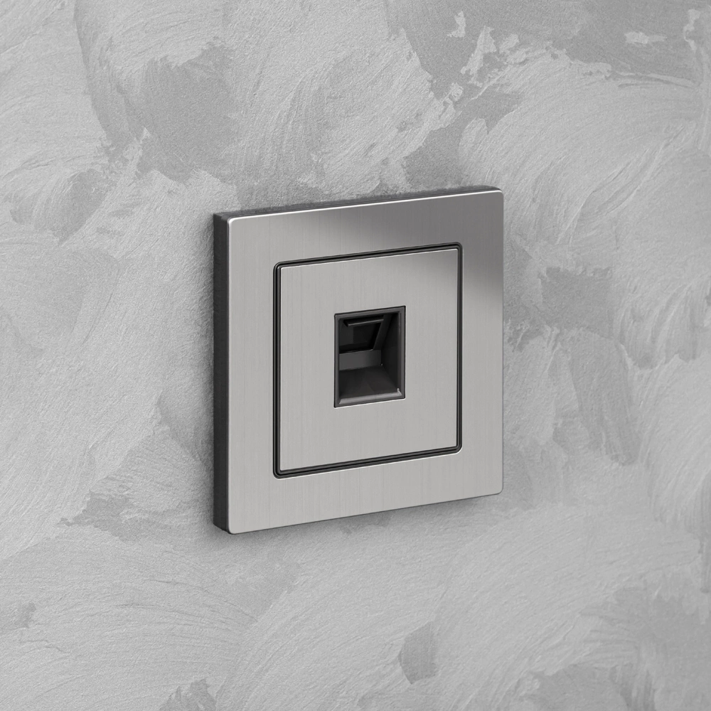 Розетка компьютерная RJ45 ONVOLT/EVERSON Кватро без рамки никель