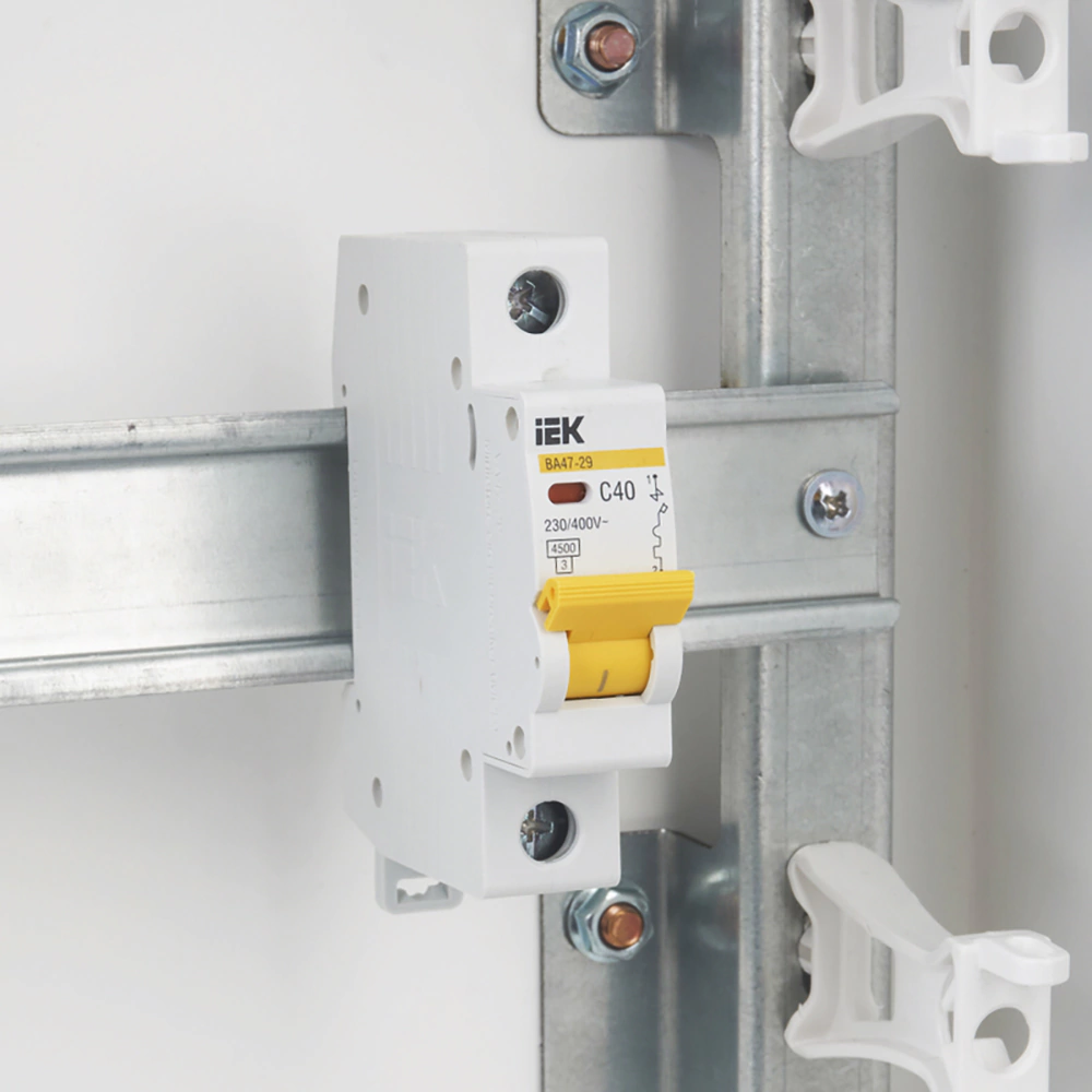 Выключатель автоматический IEK KARAT 1п 4,5 кА 40 А C