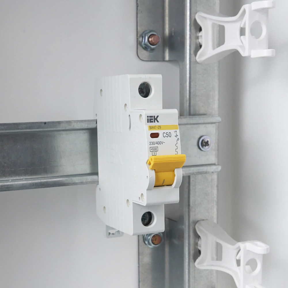 Выключатель автоматический IEK KARAT 1п 4,5 кА 50 А C