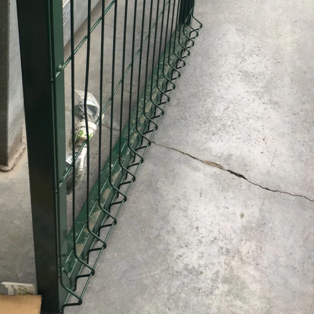 Калитка левая 1х2 м окрашенная для секционных панелей зеленая